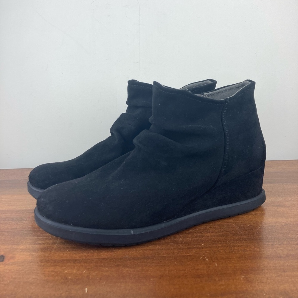 Eurosoft Sofft Jora Black Faux Suede Wedge Slouch Booties Side Zip Women’s 10M.